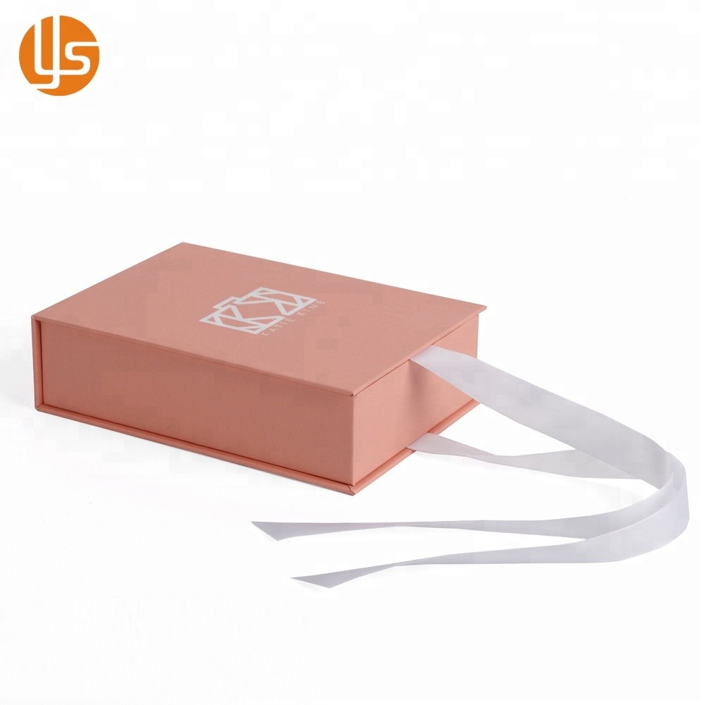 Boîte rigide rose de secousse de cadeau de papier de carton imprimée par logo avec la fermeture de ruban