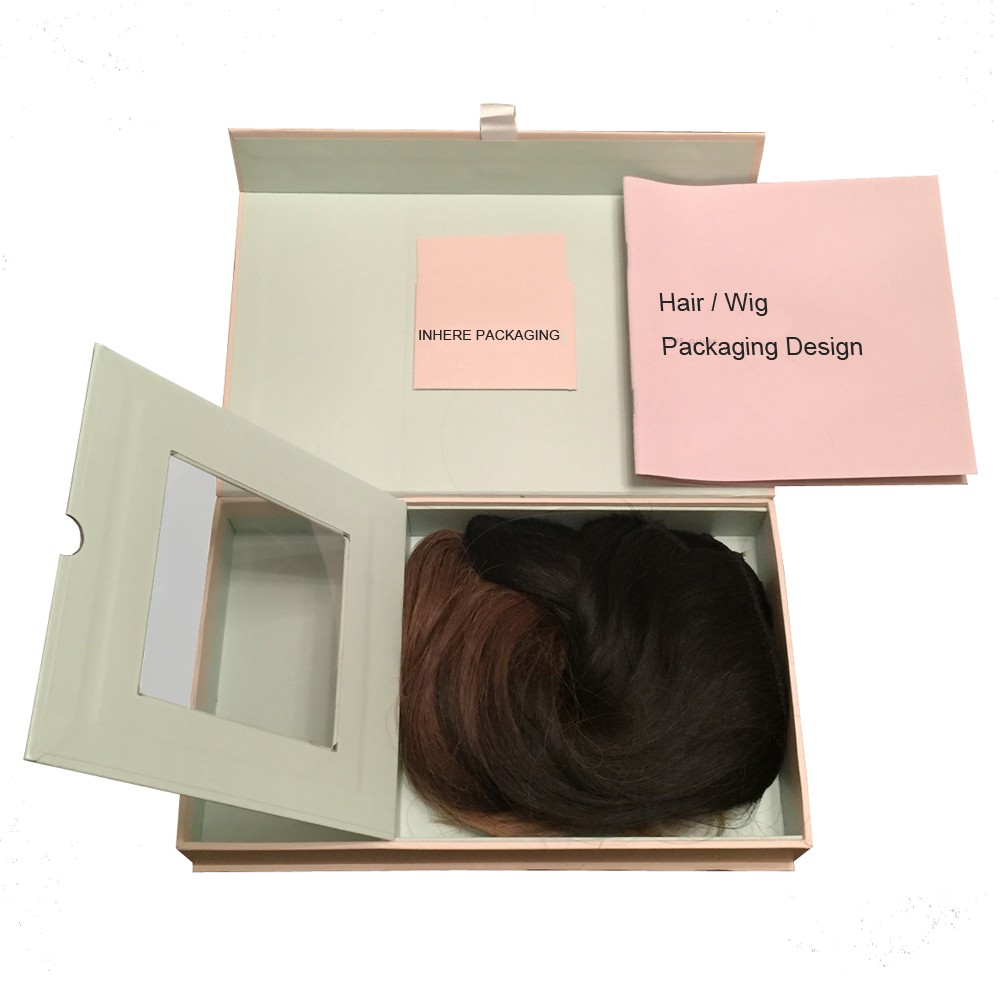Caja de embalaje de extensiones de cabello rosa.