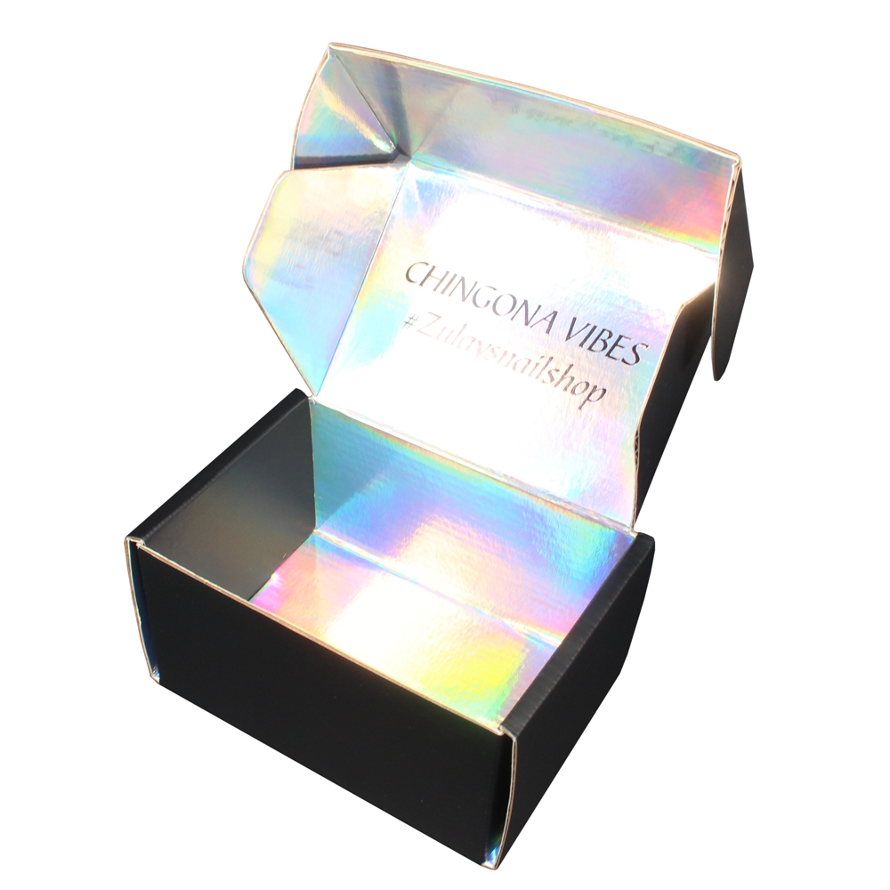 Black holographic paper mailer box