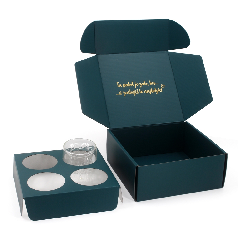 Shot glass shipping box with insert