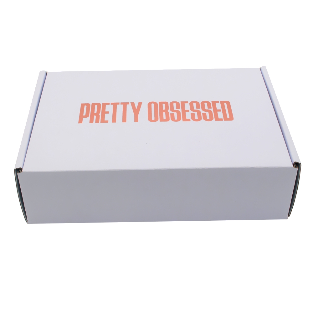 Custom logo and color mailer box