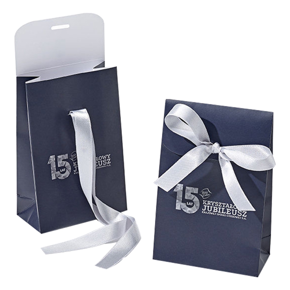 Custom Luxury paper packaging ribbon gift bag with flap