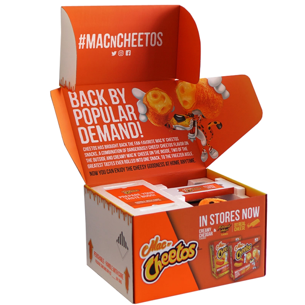 Custom paper packaging food outside shipping snack box